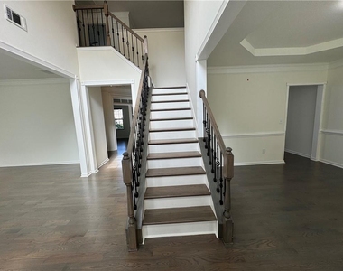 2908 Belfaire Lake Drive - Photo Thumbnail 5