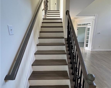 2908 Belfaire Lake Drive - Photo Thumbnail 7