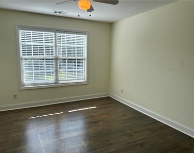 2908 Belfaire Lake Drive - Photo Thumbnail 25