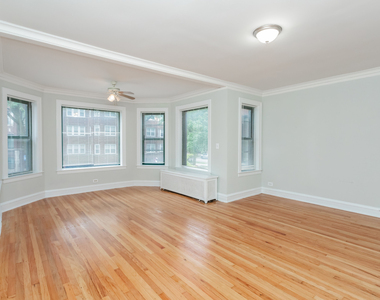 6915 S Paxton Avenue - Photo Thumbnail 1