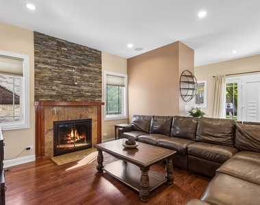 457 N Northwest Highway - Photo Thumbnail 5
