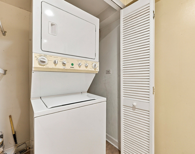 6100 S University Street - Photo Thumbnail 8
