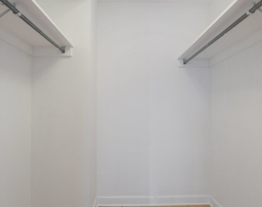 10 E Ontario Street - Photo Thumbnail 7