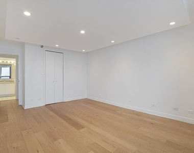 10 E Ontario Street - Photo Thumbnail 6