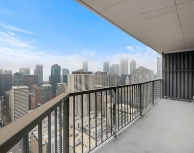 10 E Ontario Street - Photo Thumbnail 12