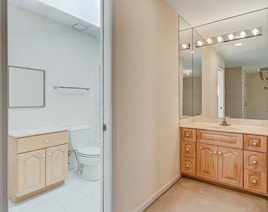 6515 Manor Drive - Photo Thumbnail 30