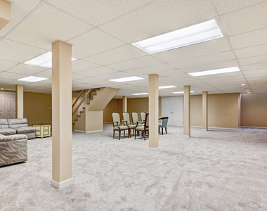 6515 Manor Drive - Photo Thumbnail 35