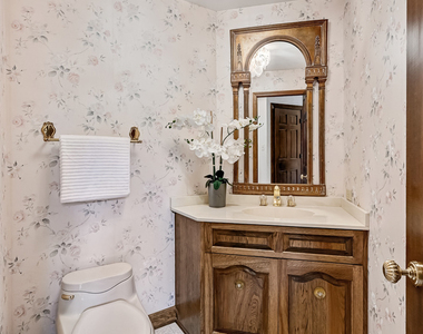 6515 Manor Drive - Photo Thumbnail 19