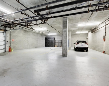 939 W Madison Street - Photo Thumbnail 35