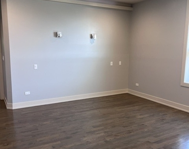 1208 E 64th Street - Photo Thumbnail 6