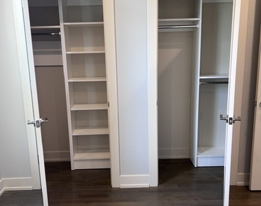 1208 E 64th Street - Photo Thumbnail 10