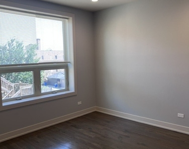 1208 E 64th Street - Photo Thumbnail 11
