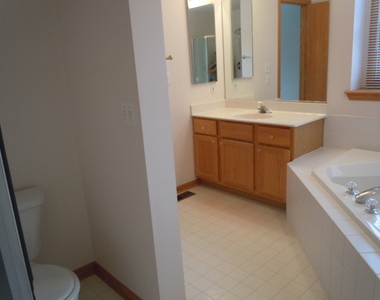 653 Cress Creek Drive - Photo Thumbnail 17