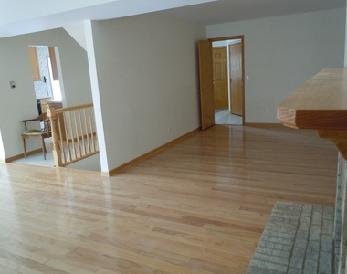 653 Cress Creek Drive - Photo Thumbnail 13