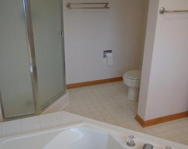 653 Cress Creek Drive - Photo Thumbnail 18
