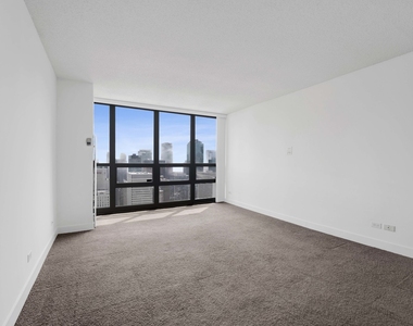 10 E Ontario Street - Photo Thumbnail 14