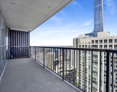 10 E Ontario Street - Photo Thumbnail 10