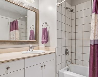 8 E Randolph Street - Photo Thumbnail 7
