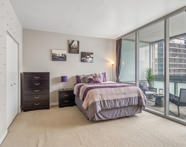 8 E Randolph Street - Photo Thumbnail 6