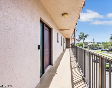 801 River Point Drive - Photo Thumbnail 2