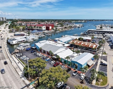 801 River Point Drive - Photo Thumbnail 21