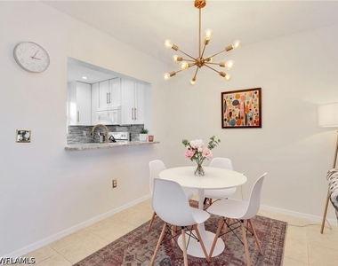 801 River Point Drive - Photo Thumbnail 6