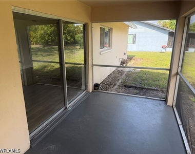937 Sw 52nd Street - Photo Thumbnail 11