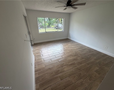 937 Sw 52nd Street - Photo Thumbnail 6