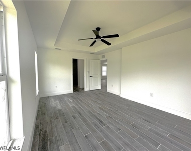2317 Ne 39th Street - Photo Thumbnail 8