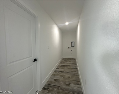 2317 Ne 39th Street - Photo Thumbnail 23