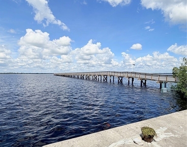 716 Tarpon Street - Photo Thumbnail 15
