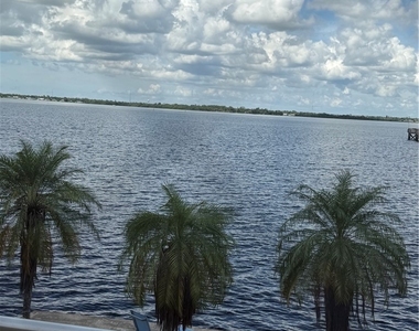 716 Tarpon Street - Photo Thumbnail 13