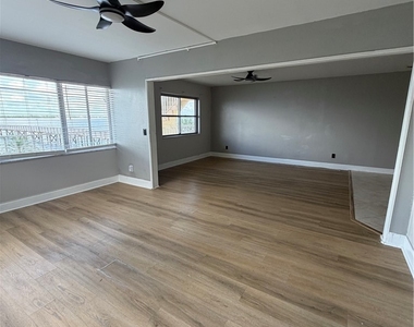 716 Tarpon Street - Photo Thumbnail 9