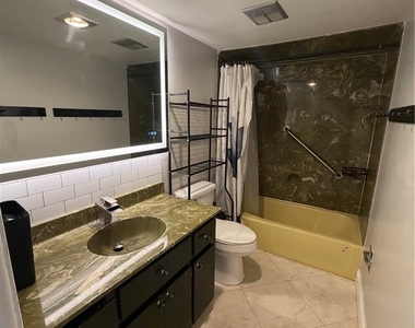716 Tarpon Street - Photo Thumbnail 7