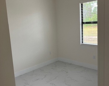 3100 Ruth Avenue S - Photo Thumbnail 8