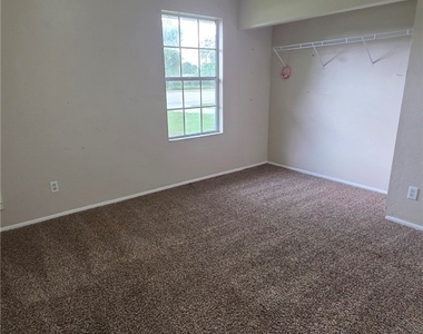 3800 Lee Boulevard - Photo Thumbnail 9