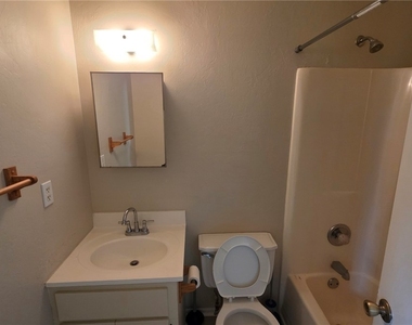 3800 Lee Boulevard - Photo Thumbnail 5