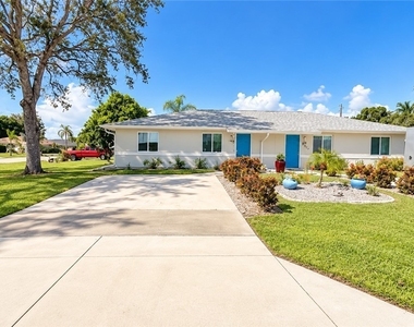 9141 Carolina Street - Photo Thumbnail 1