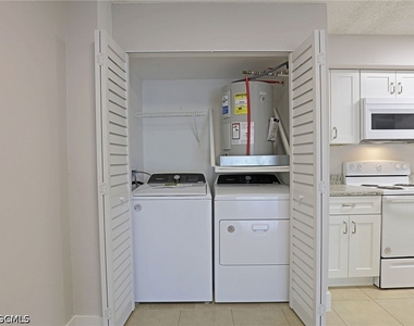 5307 Summerlin Road - Photo Thumbnail 2
