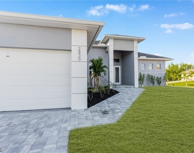 2830 Nw 41st Avenue - Photo Thumbnail 3