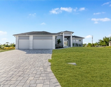 2830 Nw 41st Avenue - Photo Thumbnail 1