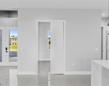 2830 Nw 41st Avenue - Photo Thumbnail 17