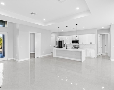 2830 Nw 41st Avenue - Photo Thumbnail 6