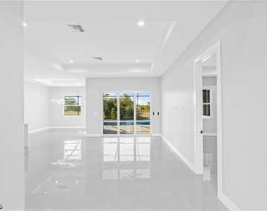 2830 Nw 41st Avenue - Photo Thumbnail 4