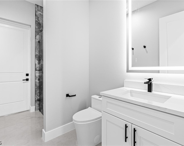 2830 Nw 41st Avenue - Photo Thumbnail 20