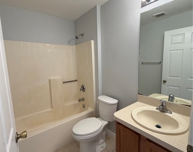 2717 4th Street Sw - Photo Thumbnail 1