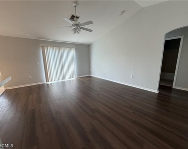2717 4th Street Sw - Photo Thumbnail 9