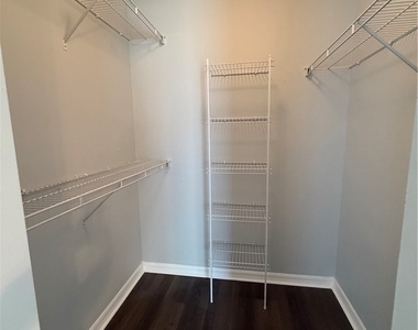 2717 4th Street Sw - Photo Thumbnail 14
