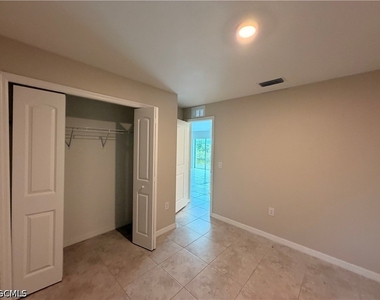 808 Nw 9th Street - Photo Thumbnail 8