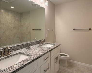 808 Nw 9th Street - Photo Thumbnail 13
